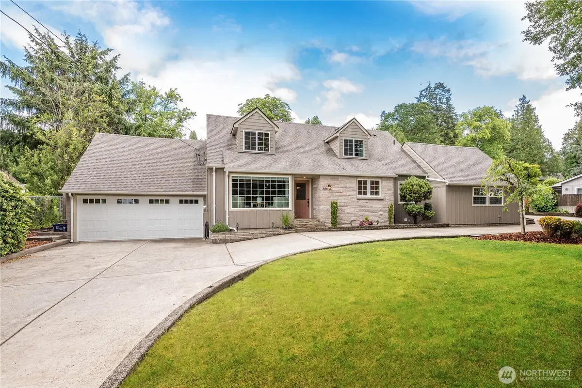 3136 Pacific Way, Longview, WA 98632 - #1