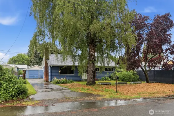1034 Ash Avenue, Marysville, WA 98270