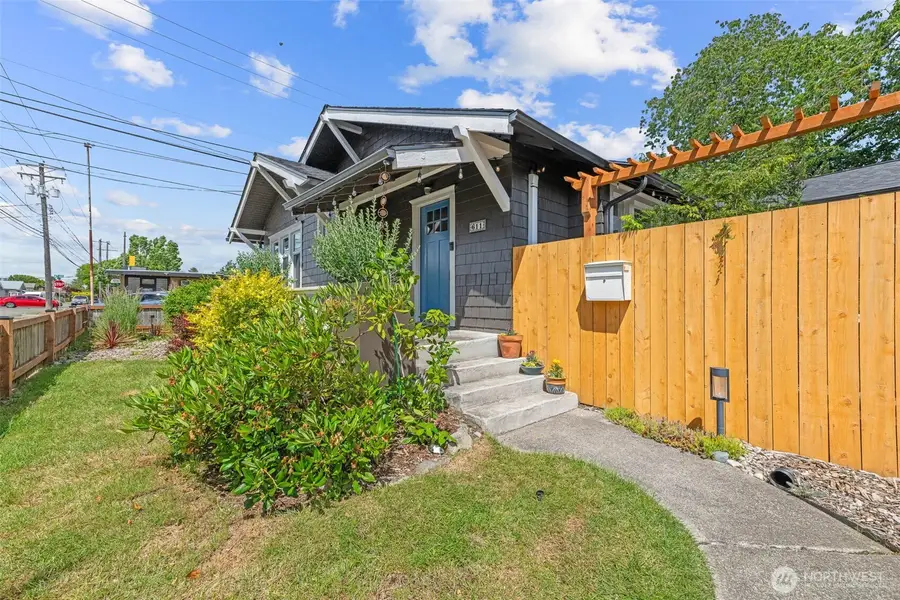 611 S Washington Street, Tacoma, WA 98405 - #2
