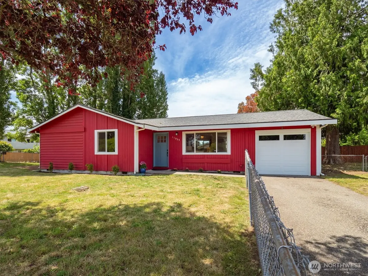 11935 8th Avenue Sw, Seattle, WA 98146 - #1