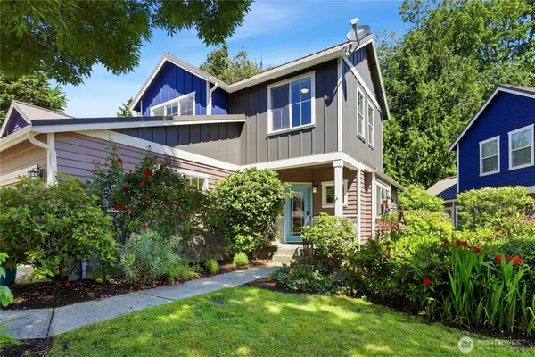 1834 Sakai Village Loop Ne, Bainbridge Island, WA 98110