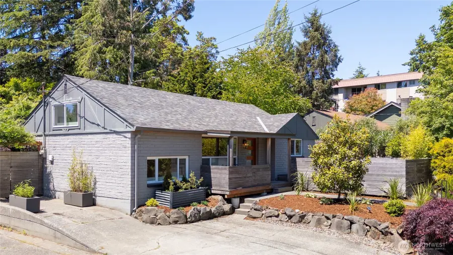 11239 35th Avenue Sw, Seattle, WA 98146 - #2