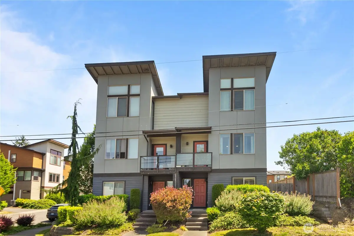 314 Bremerton Avenue Ne, Renton, WA 98059 - #1