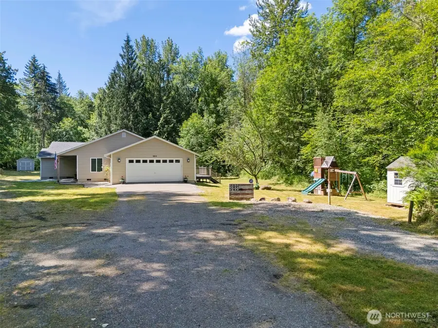 8816 324th St E, Eatonville, WA 98328 - #3
