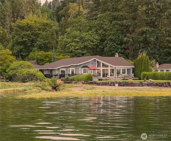 6591 NE North Shore Road, Belfair, WA 98528