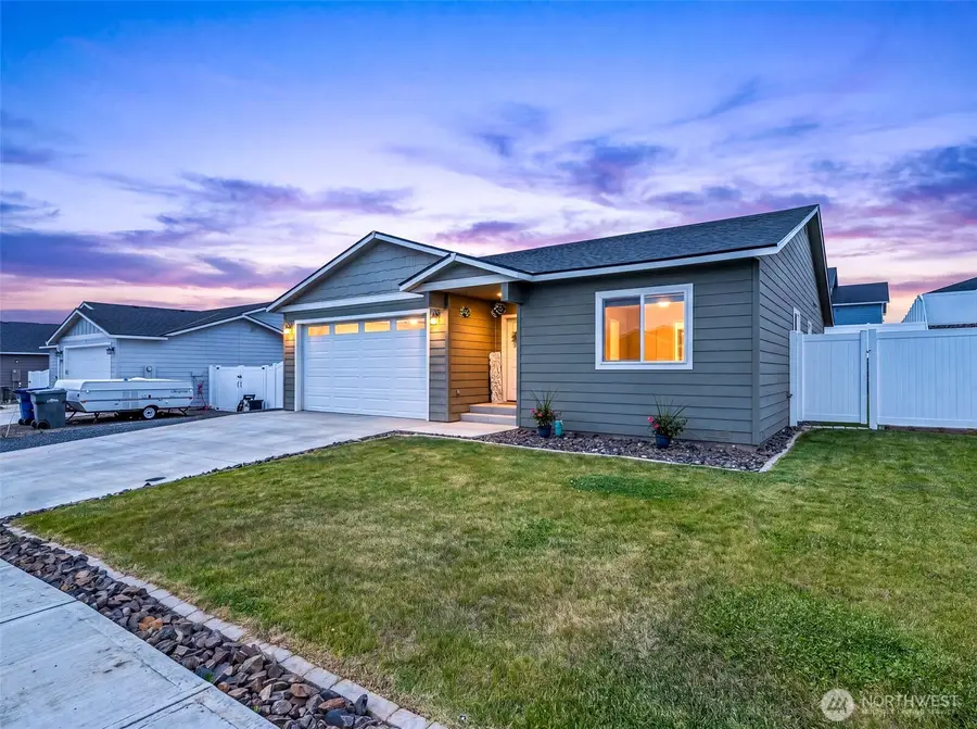 2471 SE 3rd Street, East Wenatchee, WA 98802 - #3