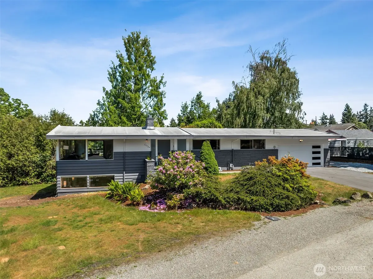 15724 13th Avenue Sw, Burien, WA 98166 - #1