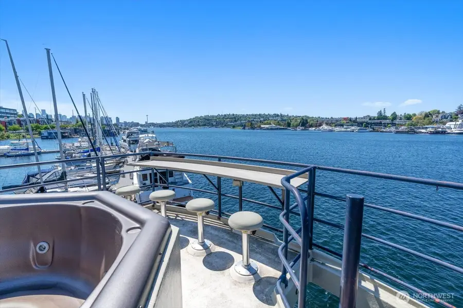 11 E Allison Street #2, Seattle, WA 98102 - #2