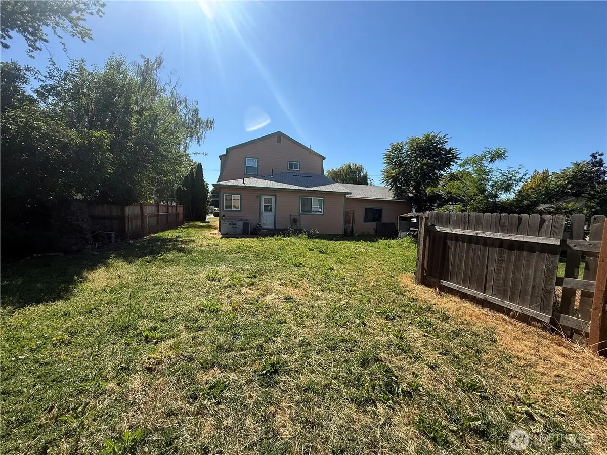 305 S Roosevelt Street, Walla Walla, WA 99362 - #1