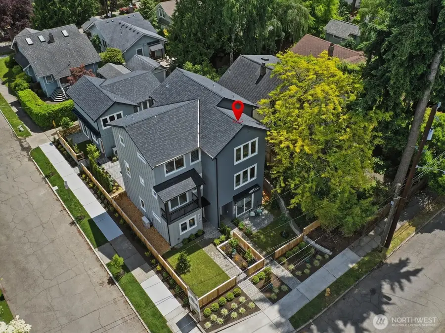 1970 25th Avenue E, Seattle, WA 98112 - #3