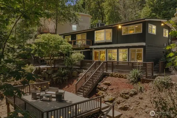15936 76th Place Ne, Kenmore, WA 98028