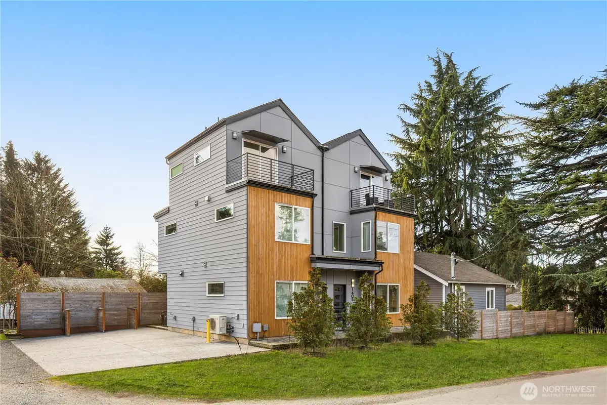 1407 N 103rd Street, Seattle, WA 98133 - #1
