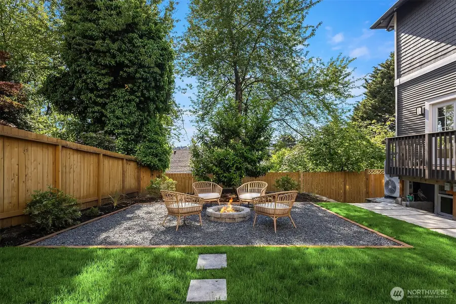 1307 W Boston Street, Seattle, WA 98119 - #2