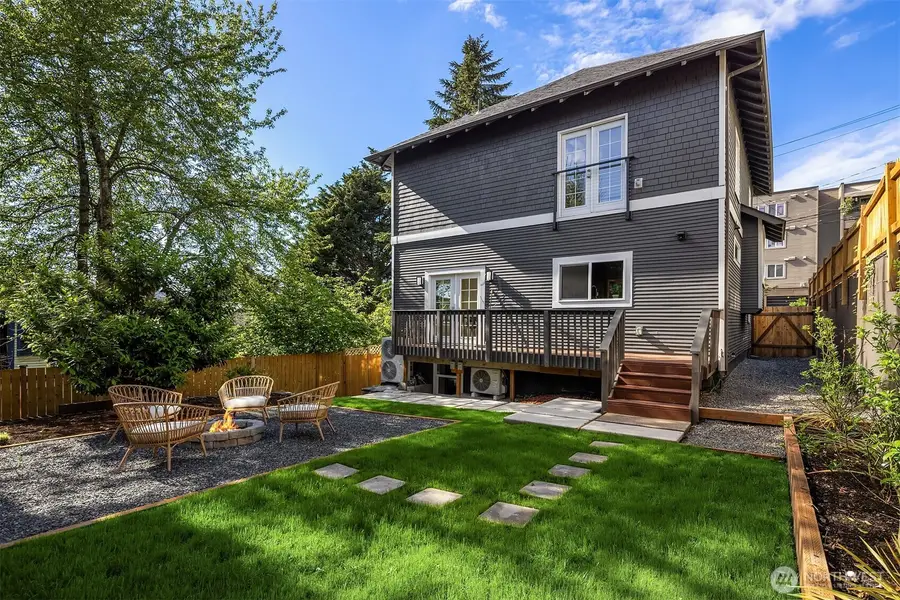 1307 W Boston Street, Seattle, WA 98119 - #3