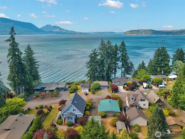 14358 NW Rhoda Lane, Seabeck, WA 98380