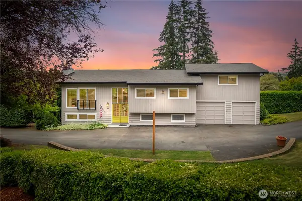 304 128th Avenue Se, Bellevue, WA 98005