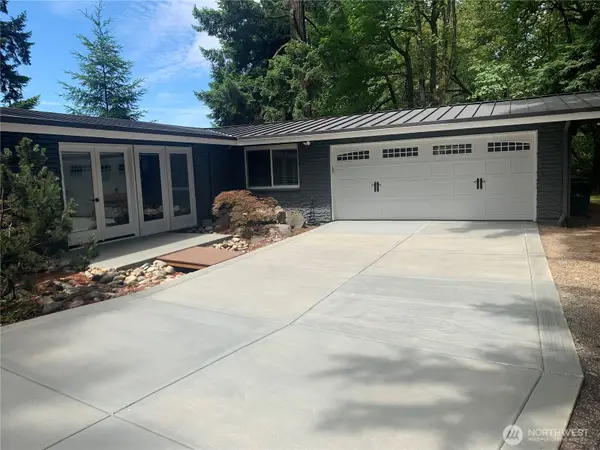 8210 171st Avenue Ne, Redmond, WA 98052