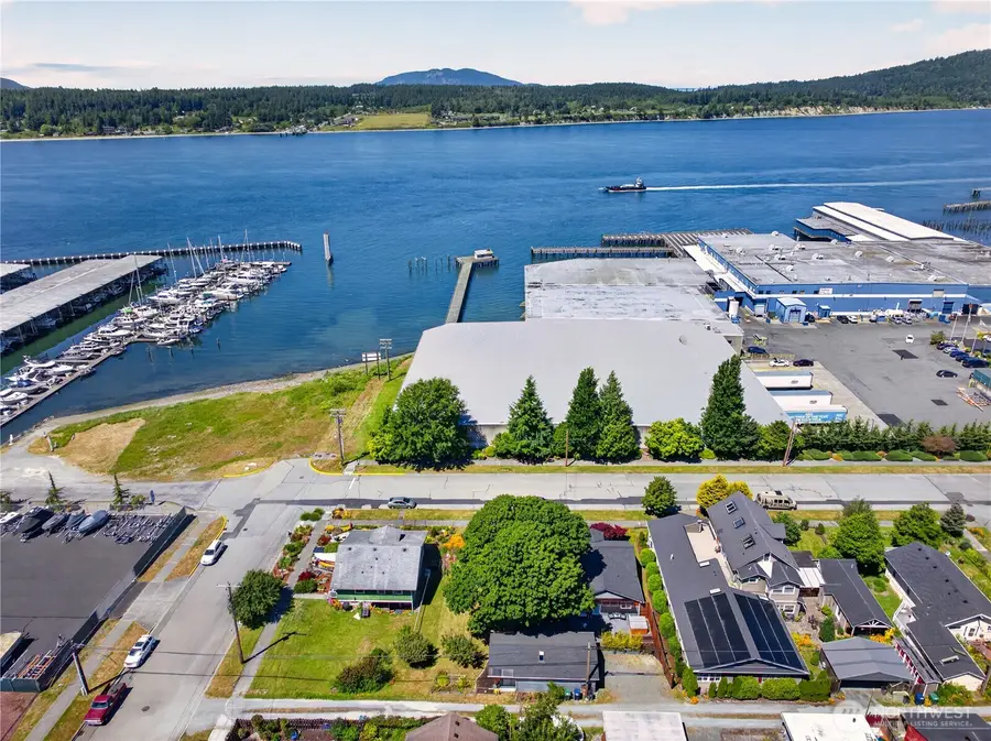 1411 5th Street, Anacortes, WA 98221 - #2