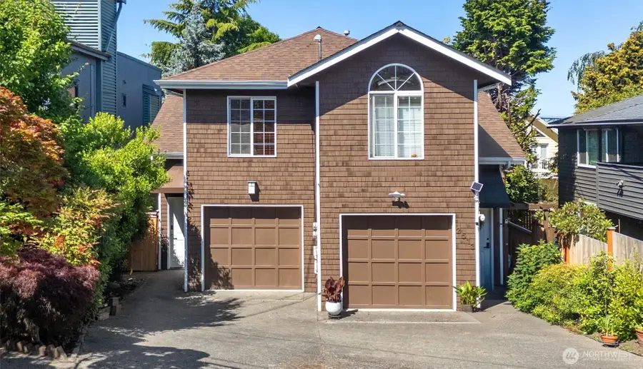 2511 Minor Avenue E, Seattle, WA 98102 - #3
