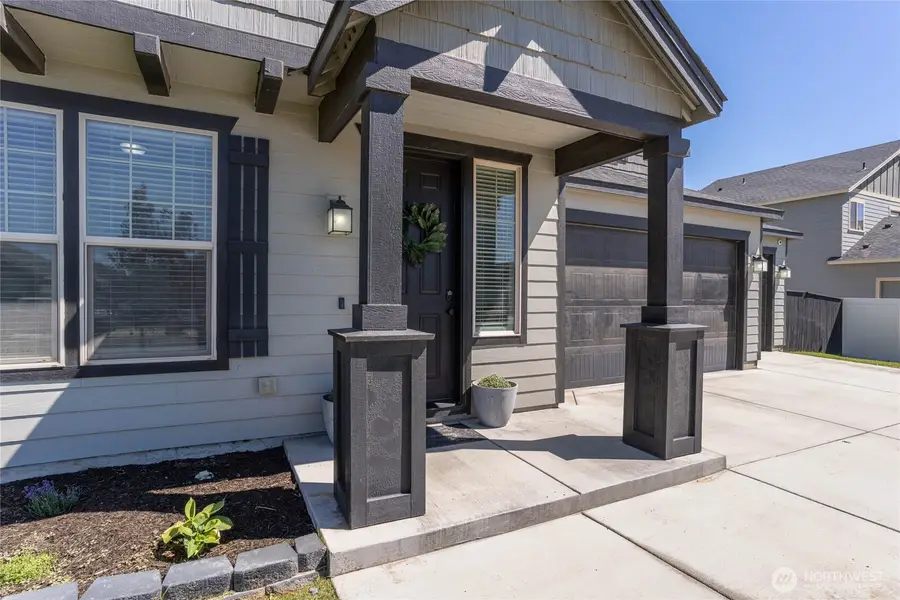 215 L Street Ne, Quincy, WA 98848 - #3