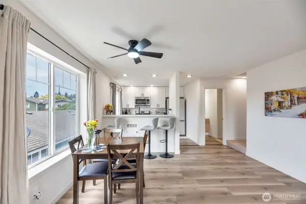 536 N 103rd #A, Seattle, WA 98133