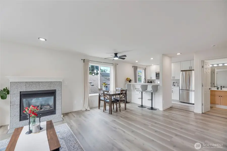 536 N 103rd #A, Seattle, WA 98133 - #3