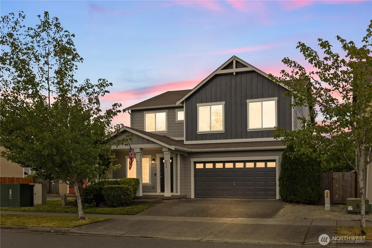 213 Bondgard Avenue E, Enumclaw, WA 98022 - #1