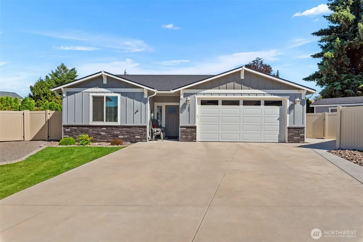 195 Pershing Circle, Wenatchee, WA 98801 - #1