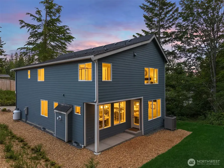 9022 53rd Avenue W, Mukilteo, WA 98275 - #3