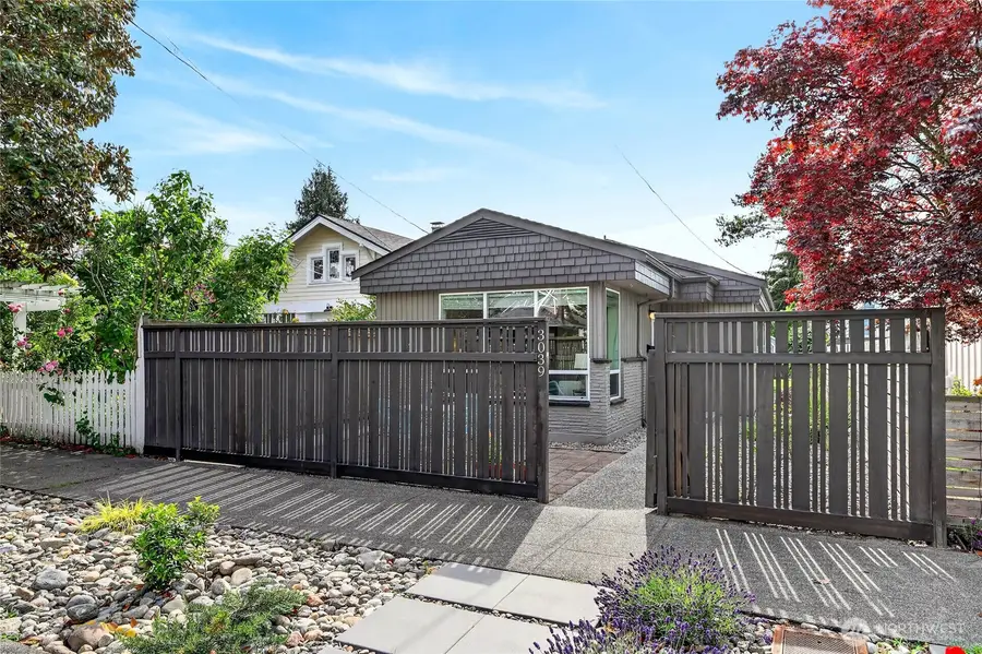 3039 61st Avenue Sw, Seattle, WA 98116 - #3