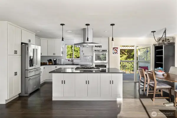 21903 82nd Place W, Edmonds, WA 98026