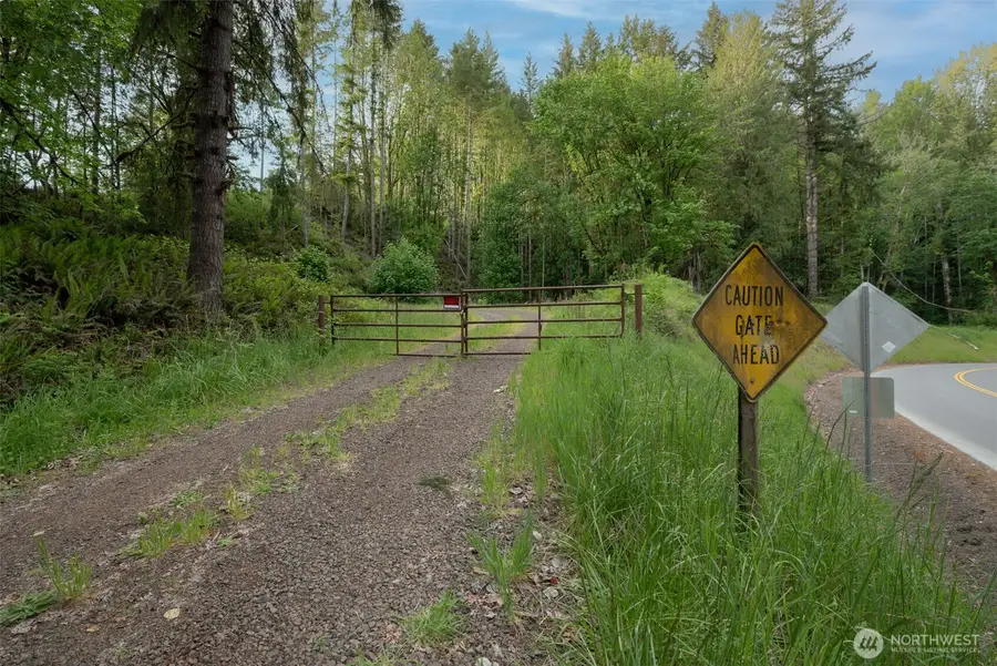 375 N Goble Creek Road, Kelso, WA 98626 - #2