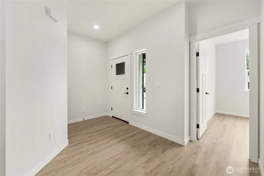 756 Pioneer Street Sw, Tumwater, WA 98512 - #3