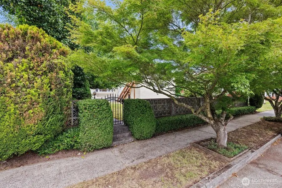 209 I Street Se, Auburn, WA 98002 - #2