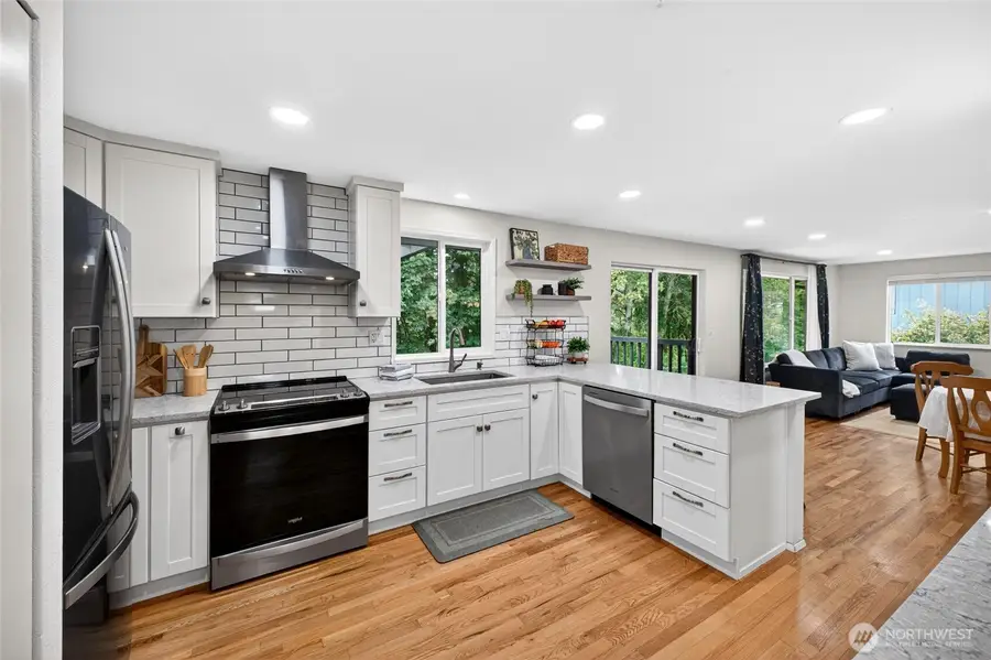 77 Hylebos Avenue, Milton, WA 98354 - #3
