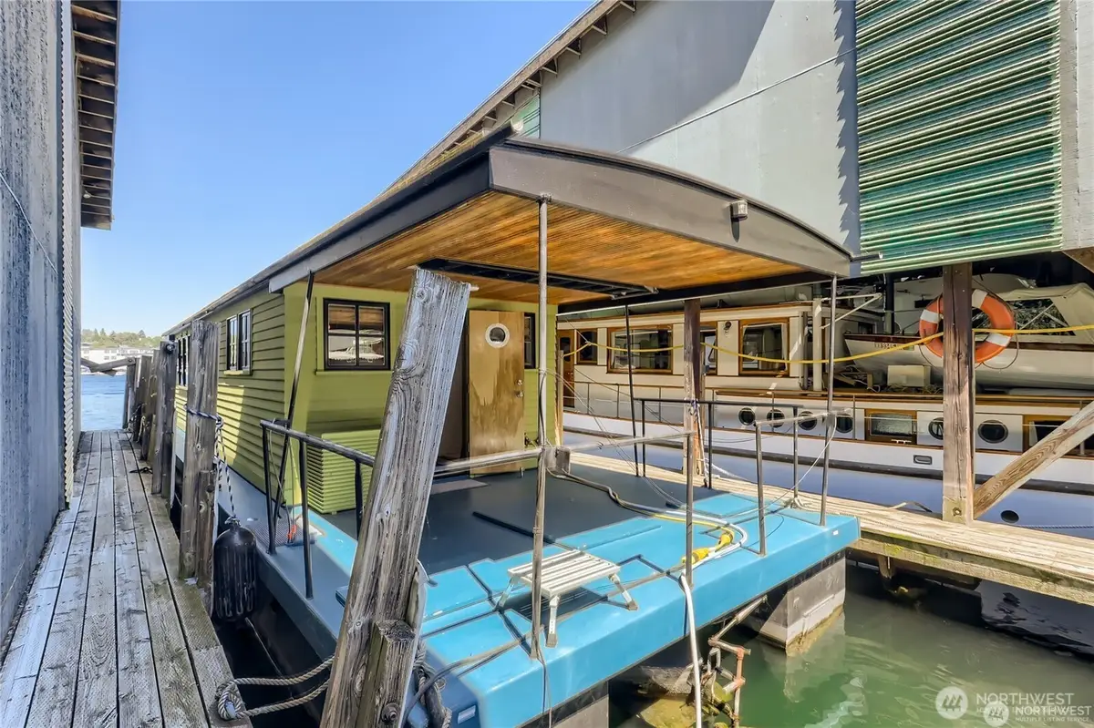 2706 Westlake Avenue N #84, Seattle, WA 98109 - #1
