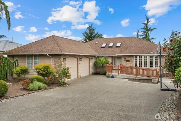 9100 189 Avenue Ct E, Bonney Lake, WA 98381