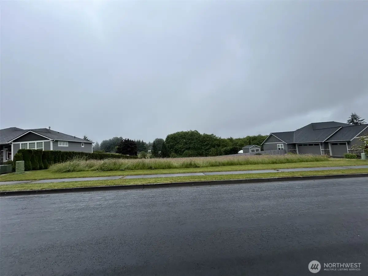 125 Strawberry Lane, Longview, WA 98632 - #1