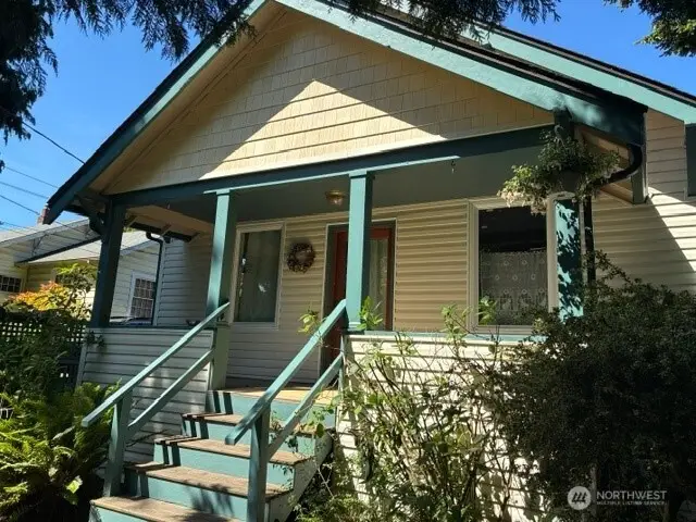 8045 26th Avenue Nw, Seattle, WA 98117 - #2