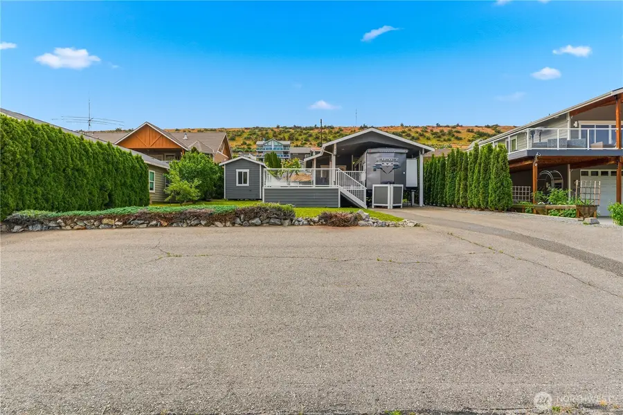 400 W Emerson Drive, Orondo, WA 98843 - #2