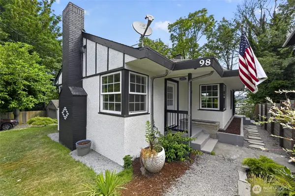 98 Hardie Avenue Sw, Renton, WA 98057