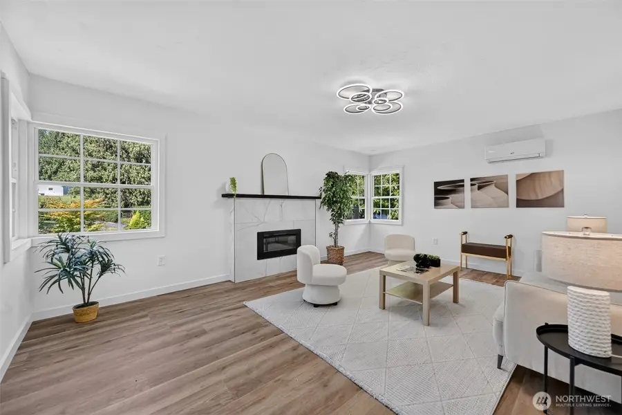 98 Hardie Avenue Sw, Renton, WA 98057 - #3