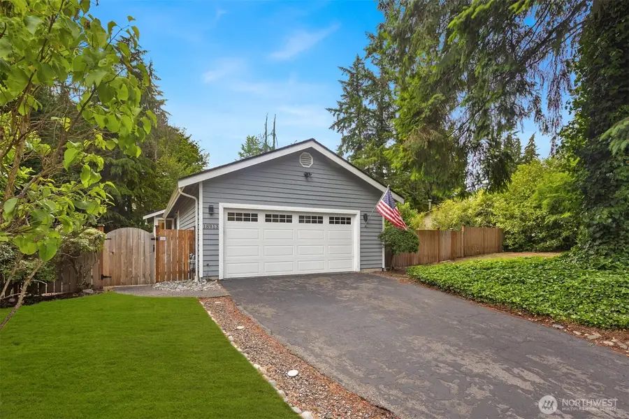 18913 136th Avenue Ne, Woodinville, WA 98072 - #2