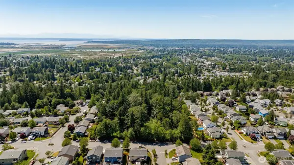 57 79th Avenue Ne, Marysville, WA 98271