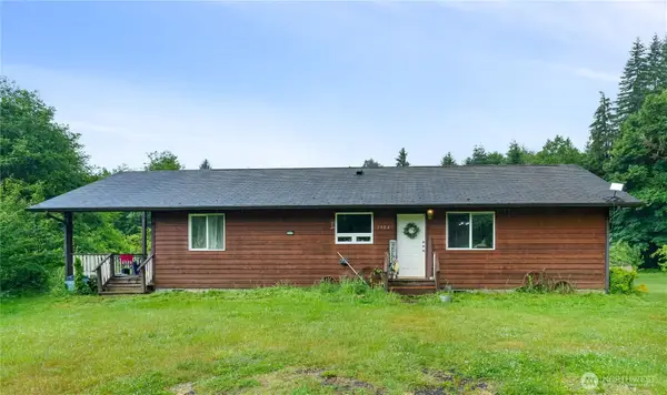 1904 North River Rd, Cosmopolis, WA 98537