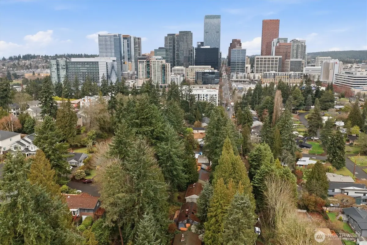 339 108th Avenue Se #10, Bellevue, WA 98004 - #1