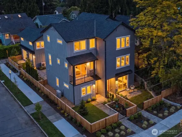 1970 25th Avenue E, Seattle, WA 98112