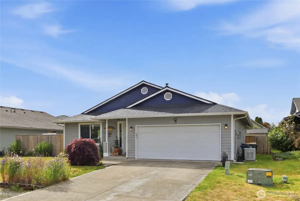 9816 Ramsay Dr Se, Yelm, WA 98597 - #1