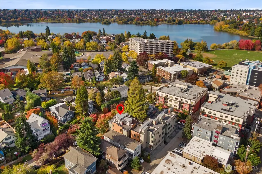 6544 Latona Avenue Ne, Seattle, WA 98115 - #2