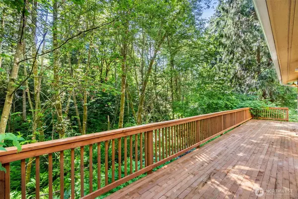 17818 SE Overlake Court, Yelm, WA 98597